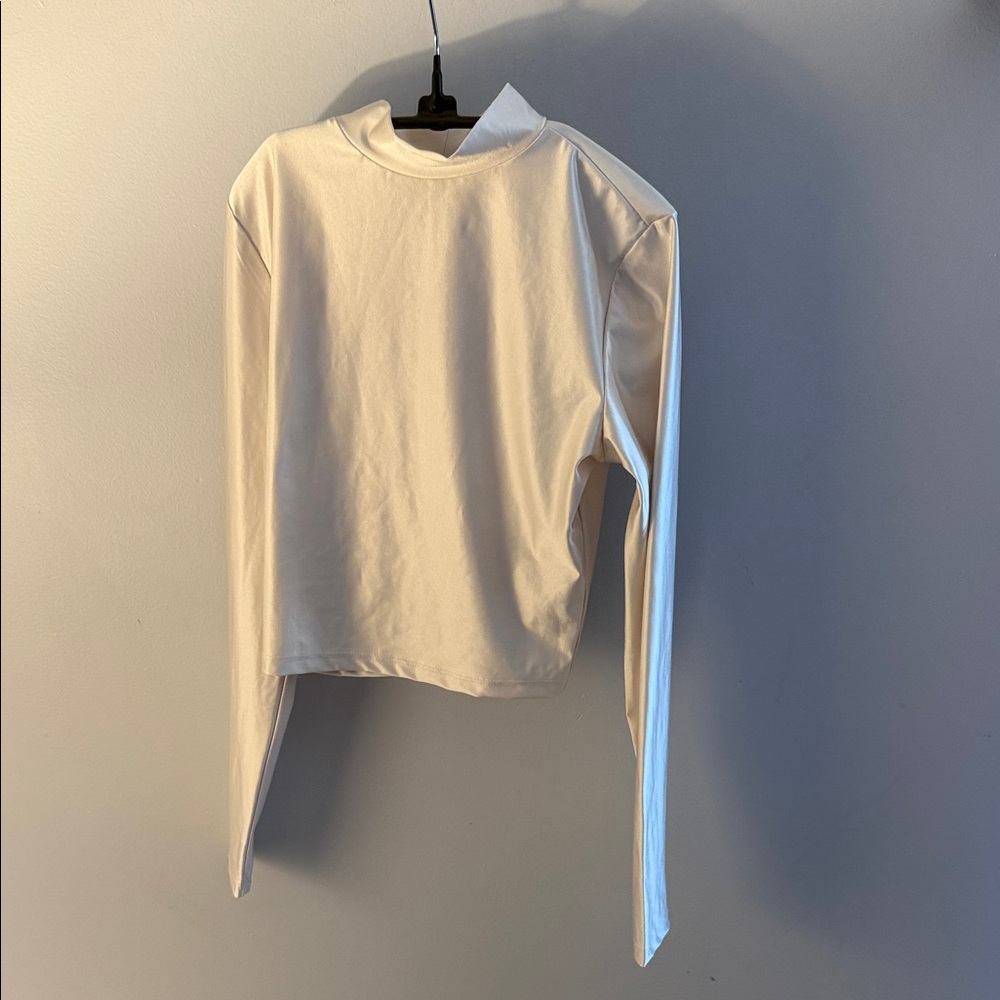 Wild Fable Minimalist Cream Long Sleeve Tee